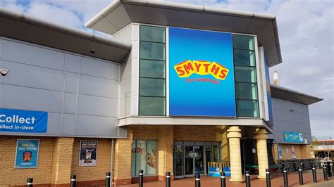 Speelgoedketen Smyths Toys bestormt Nederland: .